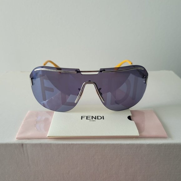 (SOLD) $259 *NEW* FENDI Gray Shield Ladies Sunglasses - Picture 3 of 16
